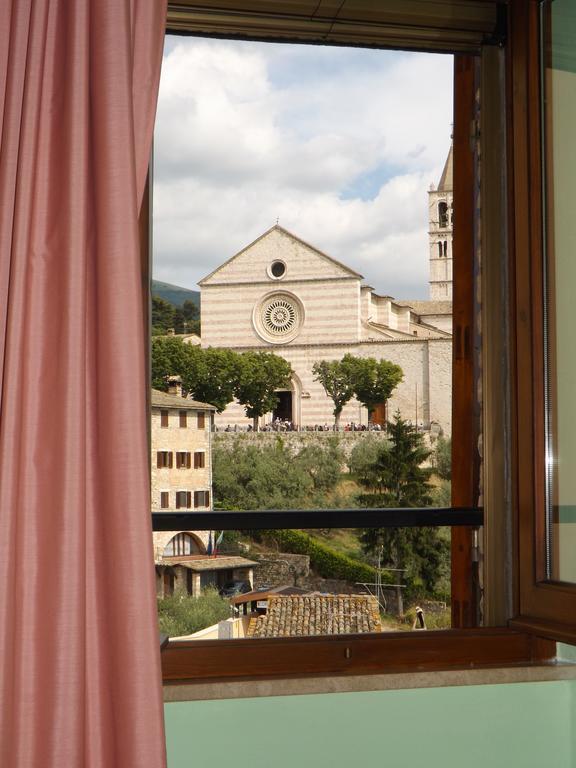 Camere Santa Chiara Assisi Værelse billede